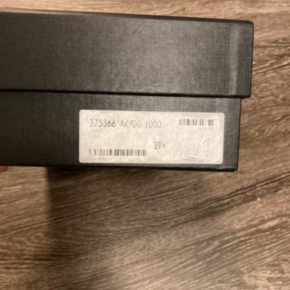 Brand new - in box Saint Laurent stiletto heels - Picture 2 of 6